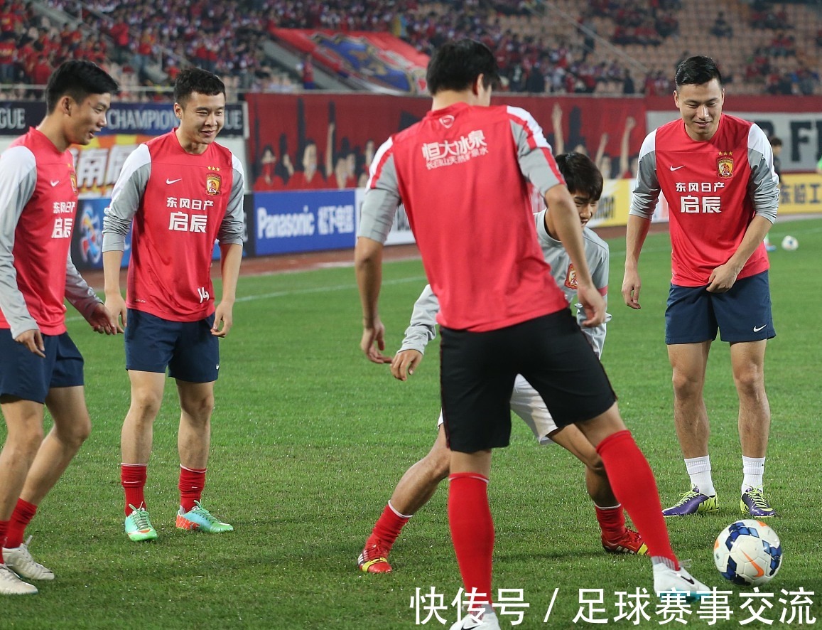 巴西甲战报：蒂亚戈屡神扑，帕尔梅拉斯0-0闷平维多利亚（巴甲战报：蒂亚戈高接低挡，帕尔梅拉斯与维多利亚互交白卷）