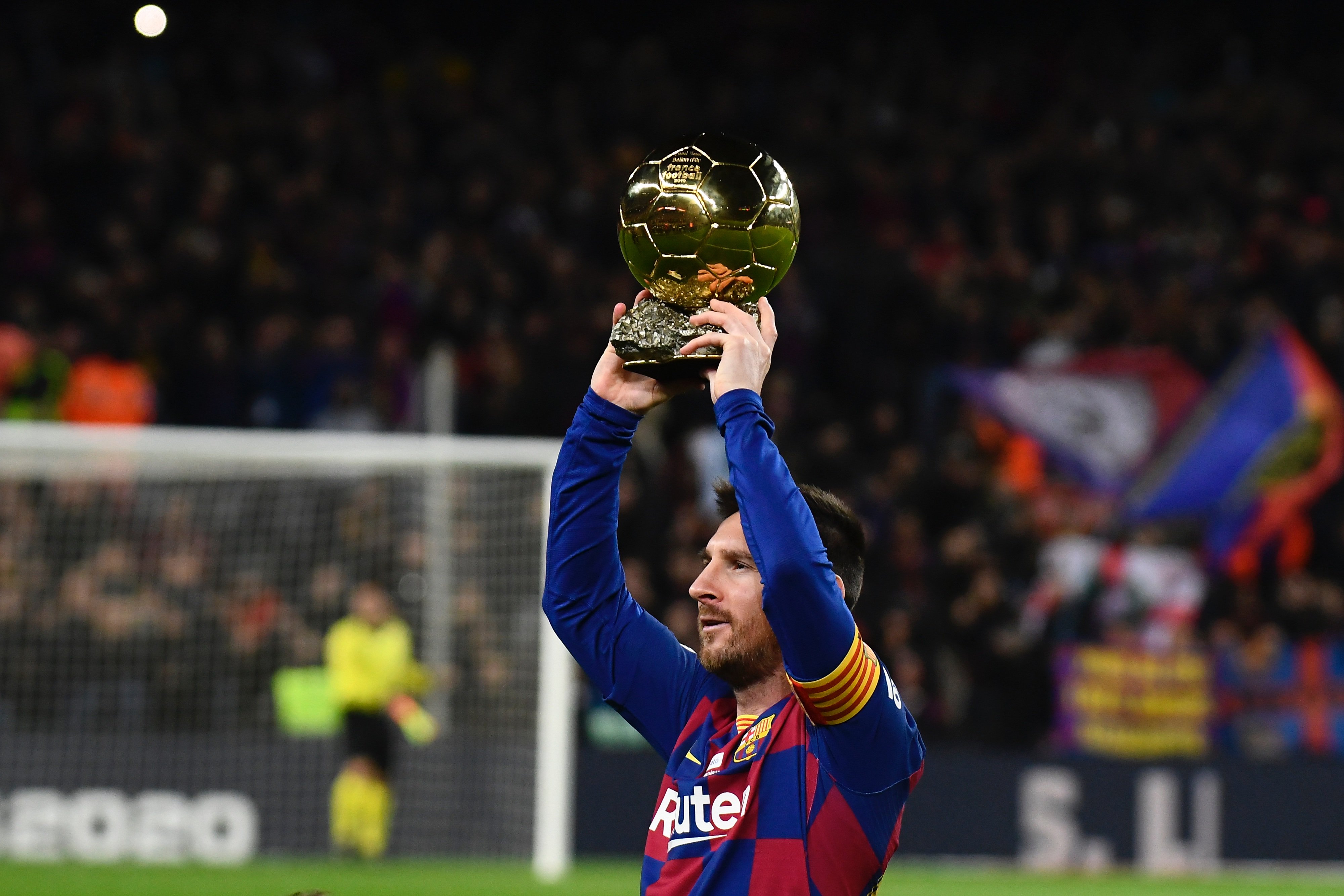 周定洋：亚冠精英赛首个客场积分，为流汗拼搏的小伙子们自豪