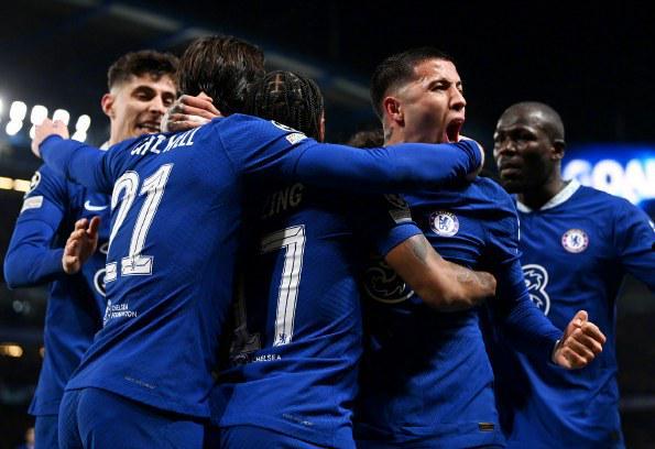 邓弗里斯：我偶像是孔帕尼和麦孔，遇到的最强对手是梅西（邓弗里斯自述：偶像是孔帕尼与麦孔，职业生涯最强对手当属梅西）