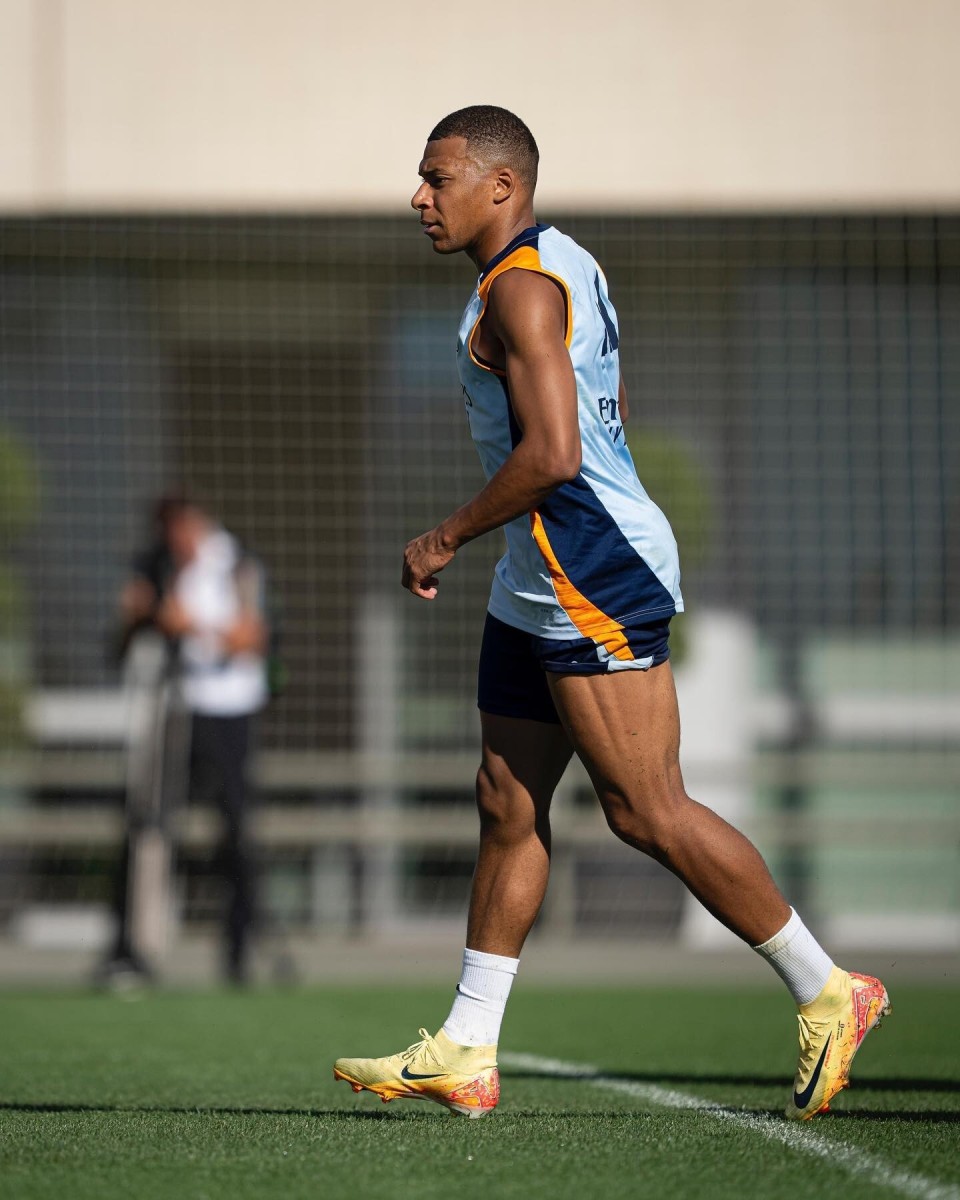 罗体：卡塔尔迪右小腿肌肉拉伤，预计缺阵20天左右