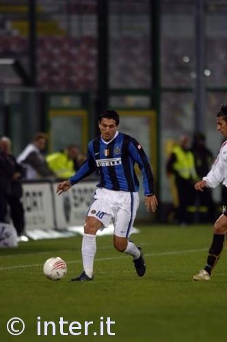 1比0绝杀！拉齐奥淘汰意甲榜首AC米兰，球员评分差距成胜负关键（拉齐奥1-0绝杀送榜首AC米兰出局，球员评分差距决定胜负）